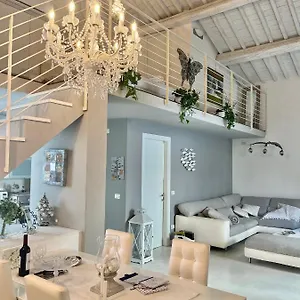  Ferienhaus Whiteloft In