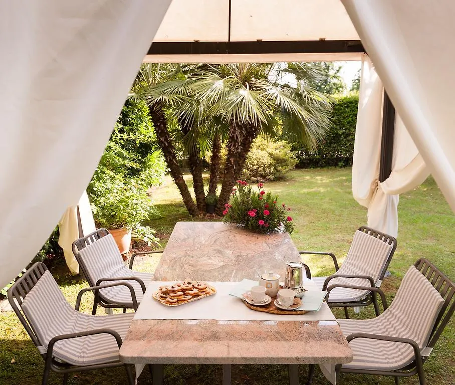 Apartment Villa Celeste Lucca Italy
